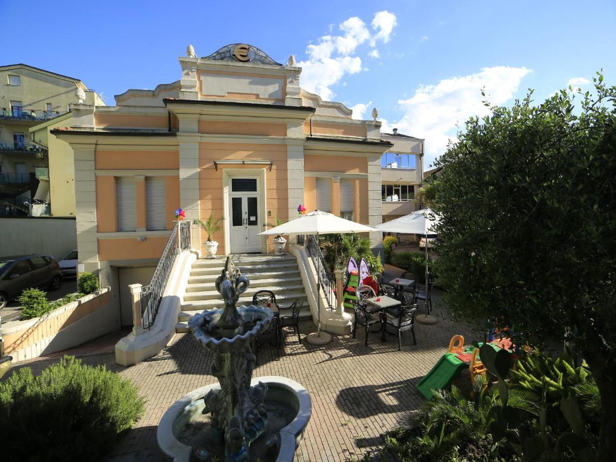 Hotel B&B Euro Cattolica Exterior photo